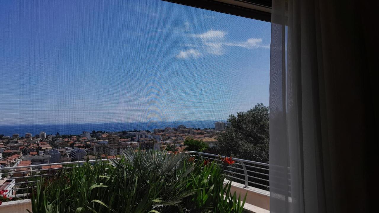 Just Blue Hotell Montesilvano Marina Eksteriør bilde